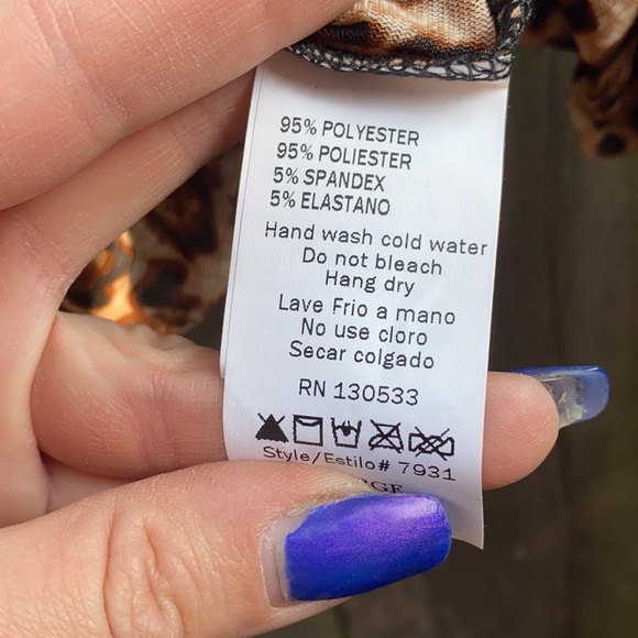 Sweet color leopard print crop top sz. L NWT - Picture 2 of 3